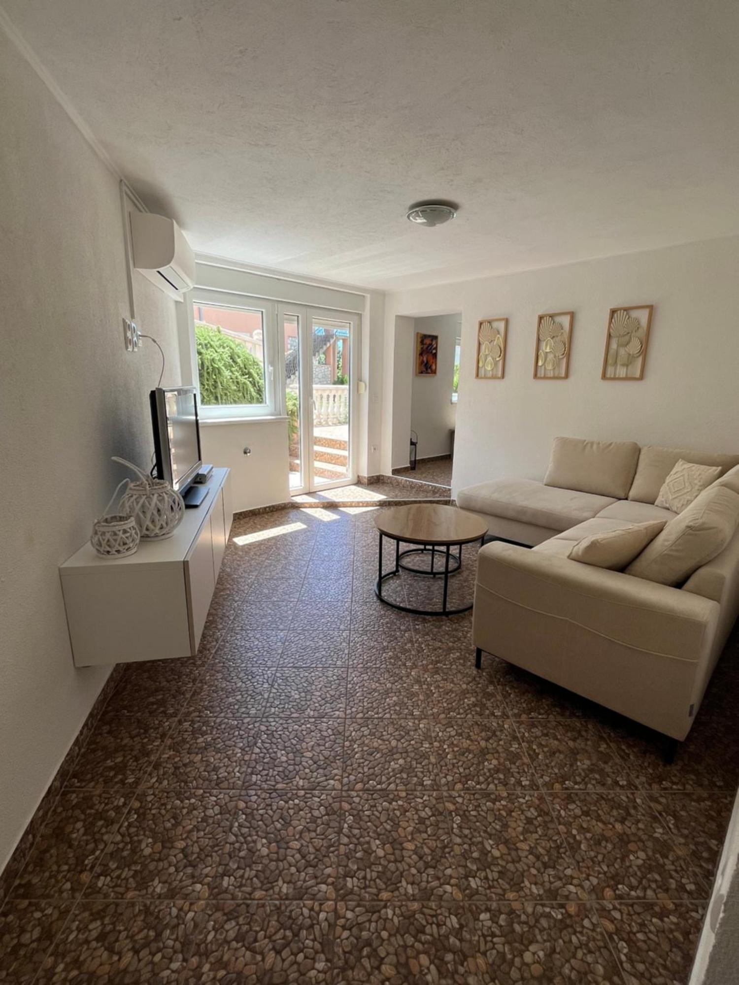 Apartments Adria Crikvenica Eksteriør bilde