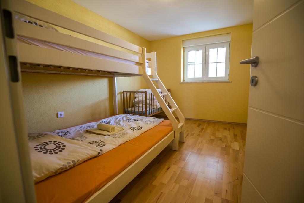 Apartments Adria Crikvenica Eksteriør bilde
